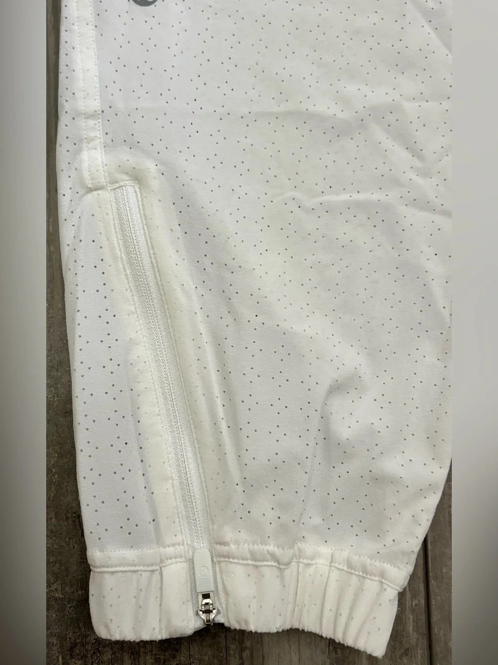 Lululemon Women’s Adapted State Perforated HR Jogger - Size 6 - White